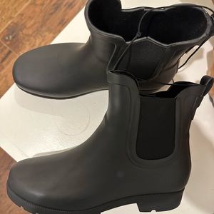 Eddie Bauer Chelsea rain boots size 10M women’s